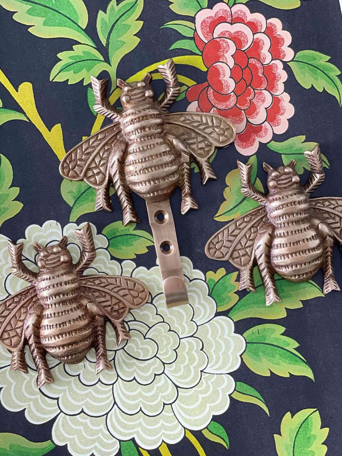 Décorative Brass Paper Weight in Abeja Bee C.A.M