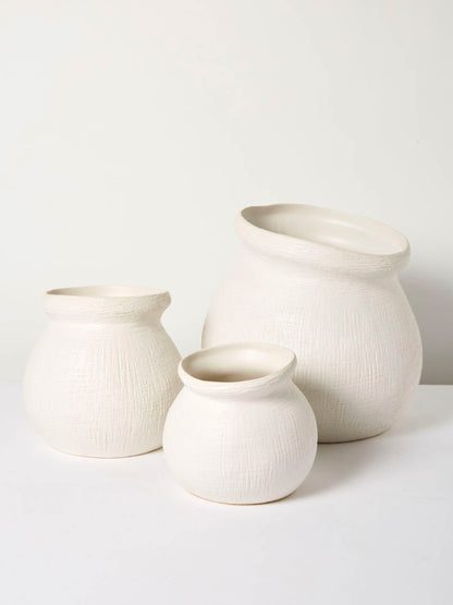 Gemain Organic White Stoneware Textured Wide Pot – Large