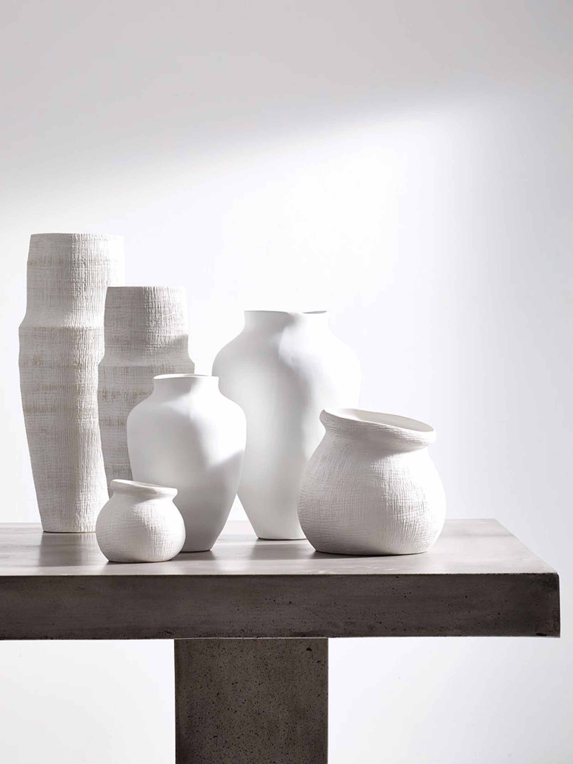 Gemain Organic White Stoneware Textured Wide Vase – Large