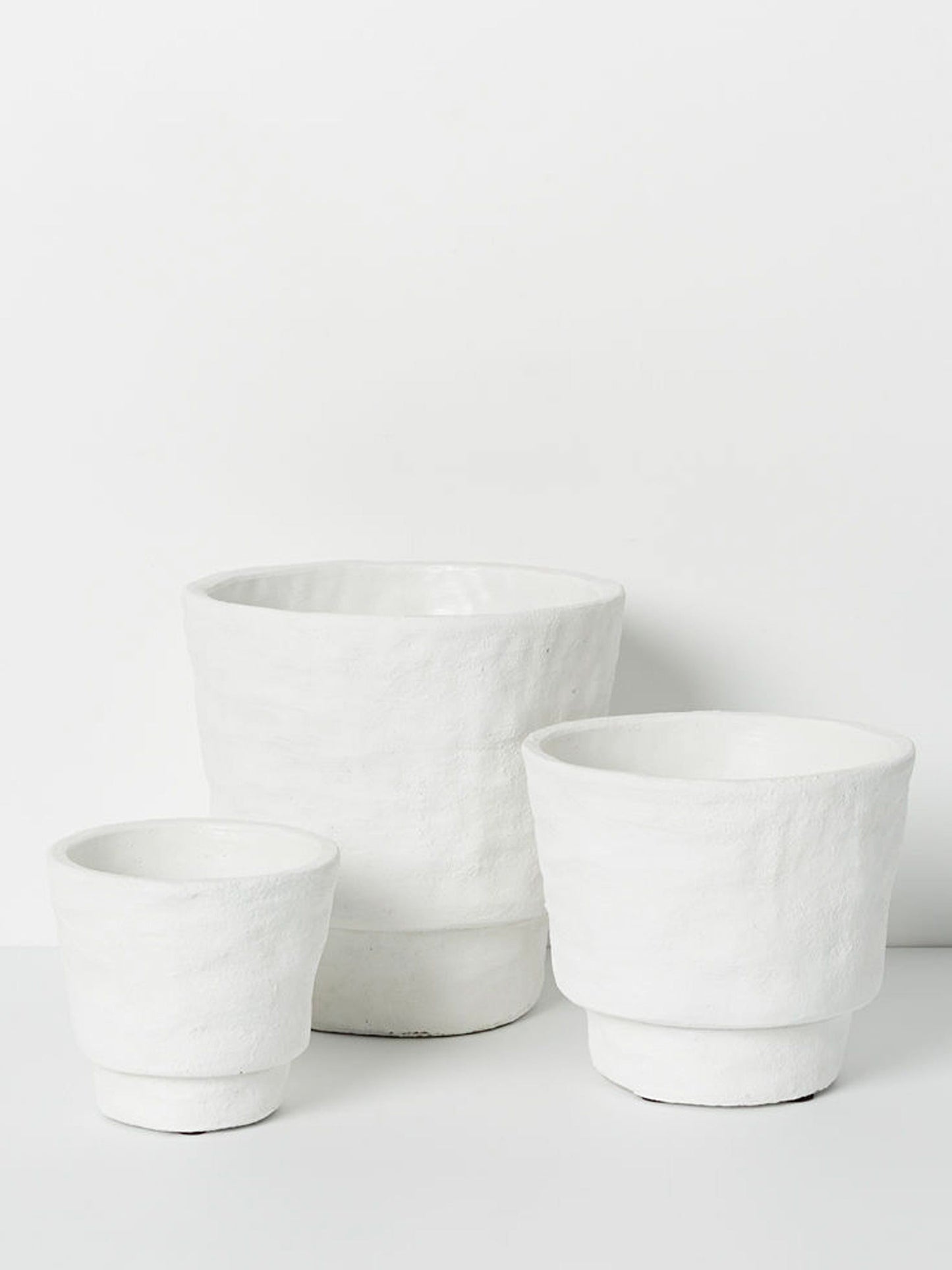 Madil White Pot Set Textured Planter– Medium