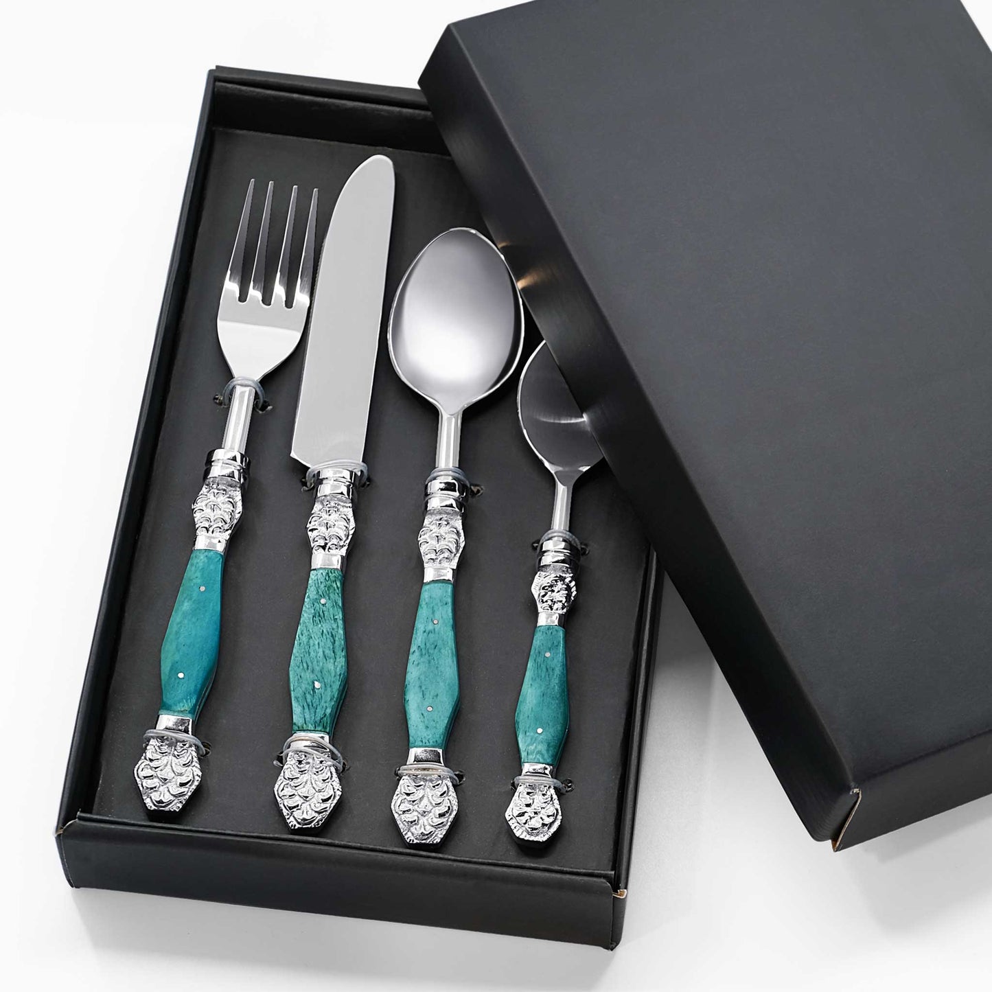 ZA Collective 4 Piece Turquoise Cutlery Set